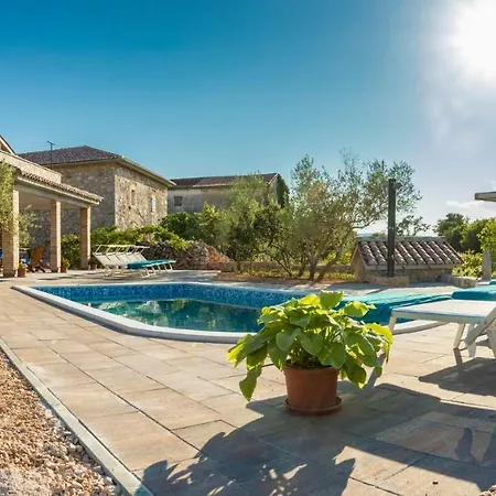 Country St Anton Villa *