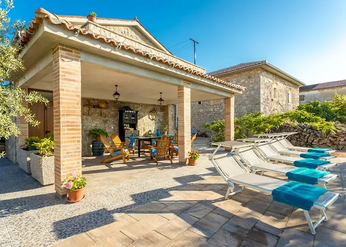 Country St Anton Villa *